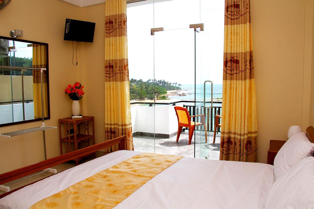 Queens Beach Hotel Tangalle Eksteriør billede