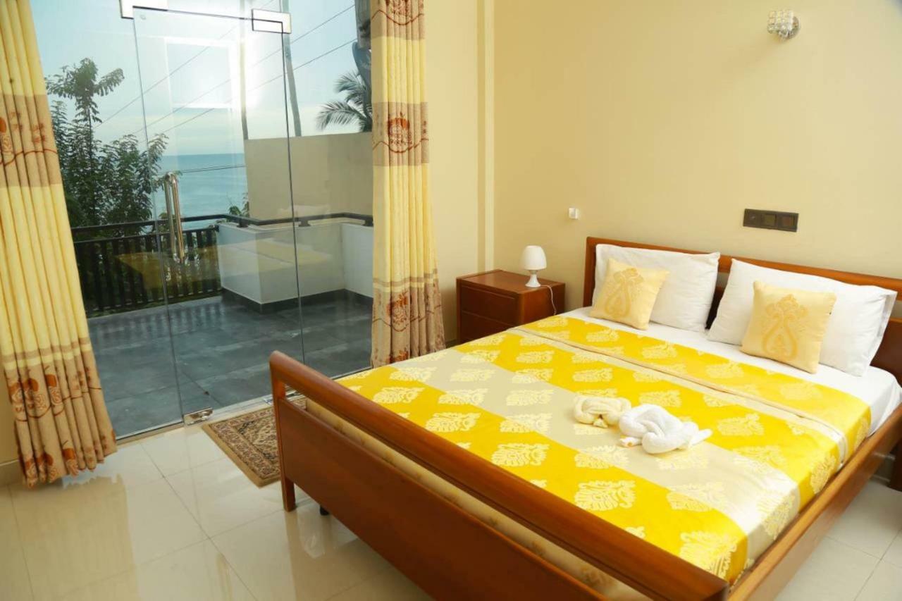Queens Beach Hotel Tangalle Eksteriør billede